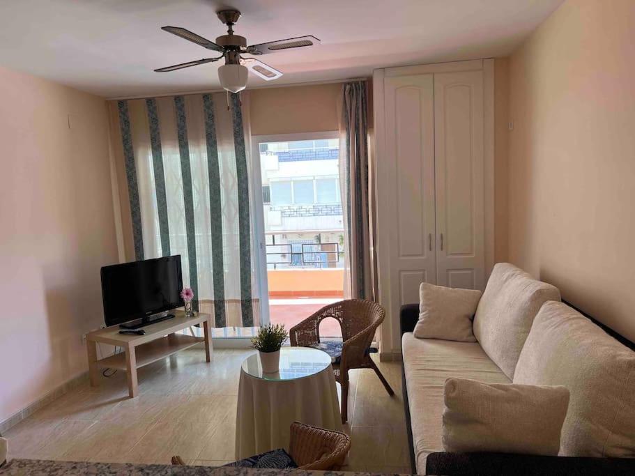 Magnifico Apartamento En La Carihuela, Torremolino Torremolinos Exteriér fotografie